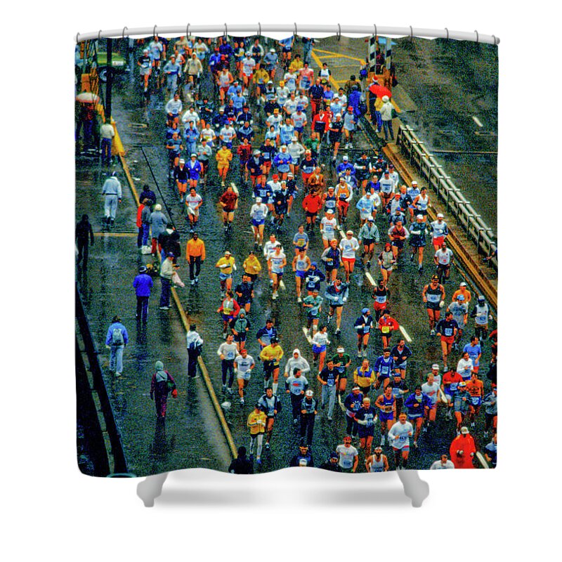 Chicago. Marathon Runners Shower Curtain featuring the photograph Chicago Marathon Runners by Vito Palmisano