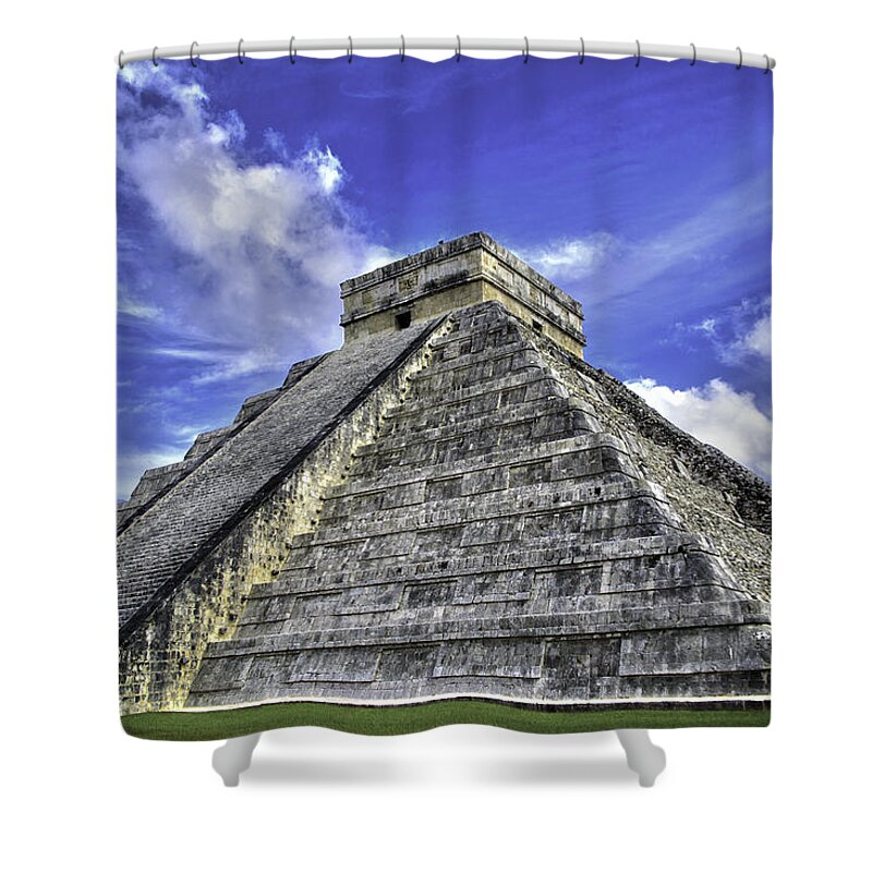 Chichen Itza Pyramid Shower Curtain featuring the photograph Chichen Itza, El Castillo Pyramid by Jason Moynihan