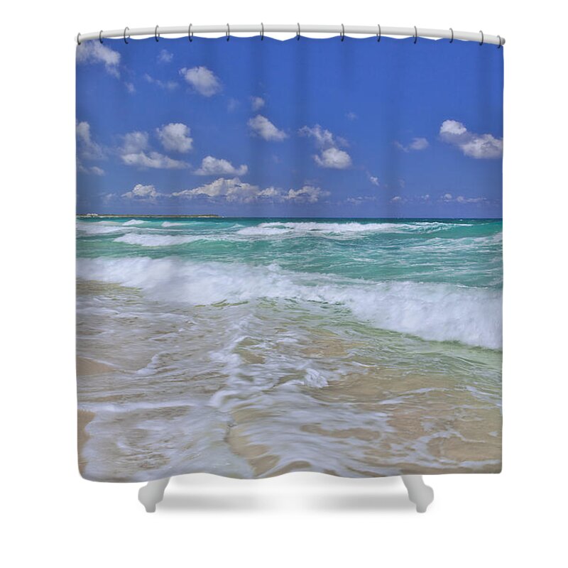 Cozumel Paradise Shower Curtain featuring the photograph Cozumel Paradise by Chad Dutson