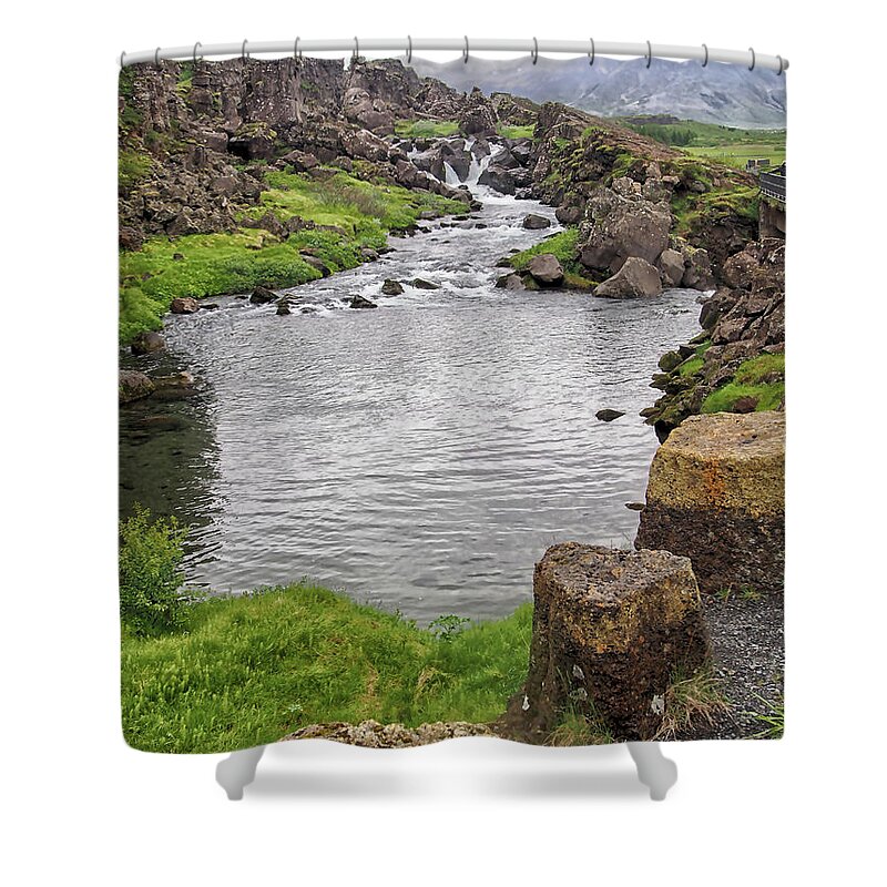 Drowning Shower Curtain featuring the photograph Drowning Pool by C H Apperson