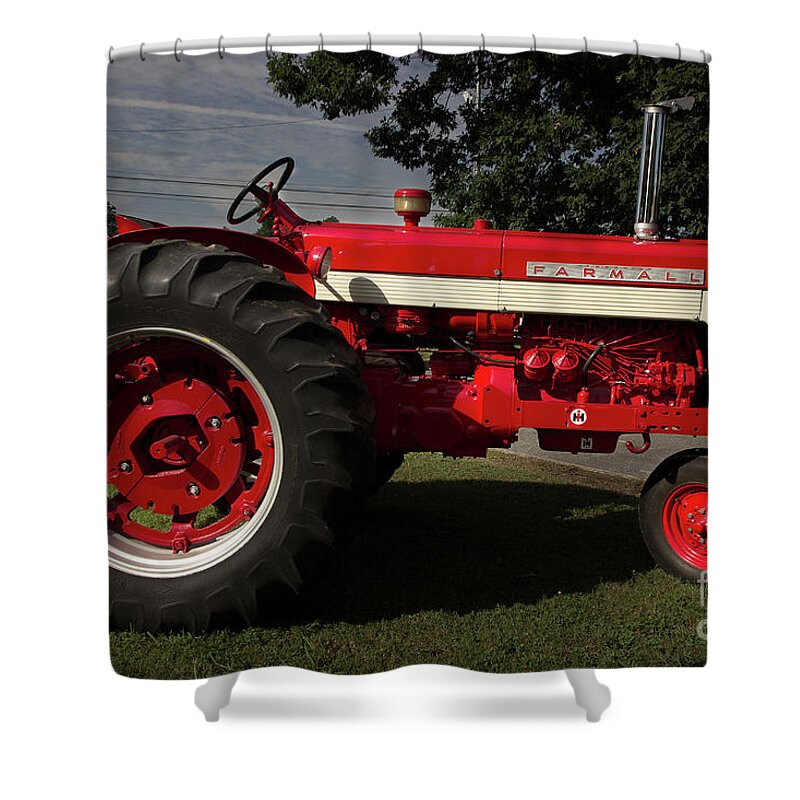 Tractor Shower Curtain featuring the photograph Farmall Turbo 560 by Mike Eingle