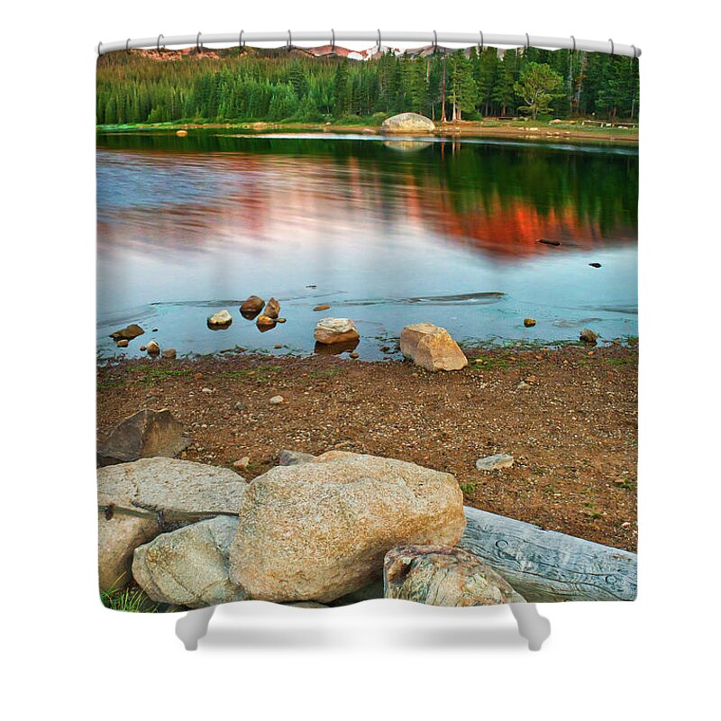 Brainard Lake Shower Curtain featuring the photograph First Light On The Shores by John De Bord