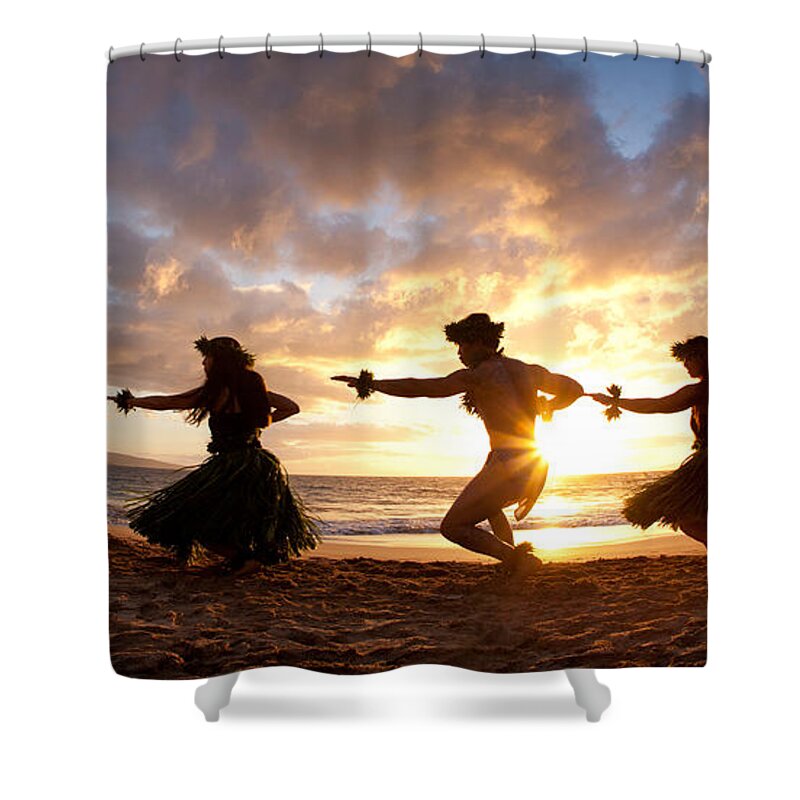 Hawaii Shower Curtain featuring the photograph Five Hula Dancers On The Beach by David Olsen