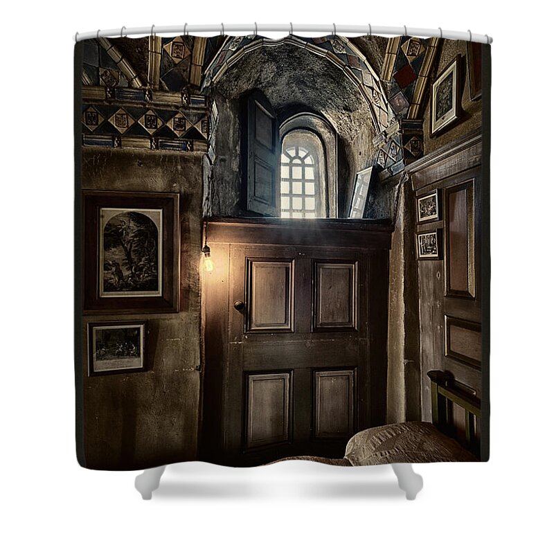 Fonthill Castle Shower Curtain featuring the photograph Fonthill Castle Bedroom by Robert Fawcett
