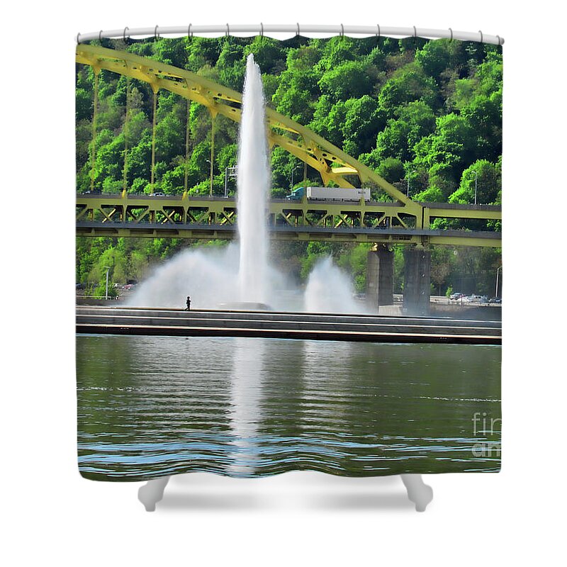 Fountain In Pittsburgh Pa Shower Curtain featuring the photograph Fountain in Pittsburgh by Roberta Byram