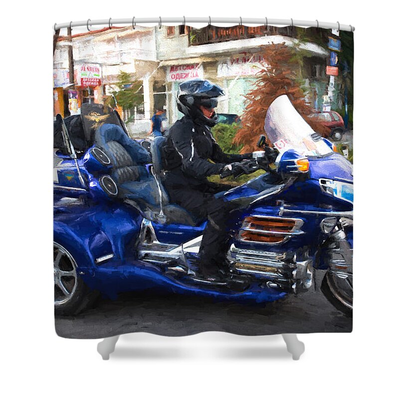 Bike Shower Curtain featuring the photograph Gold Wing Trike by Roy Pedersen