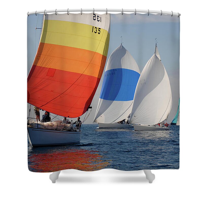Sailing Shower Curtain featuring the photograph Heading towind windward mark by David Shuler