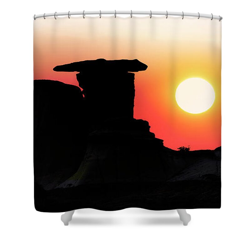 Middle Earth Shower Curtain featuring the photograph Hoodoo Sunrise by John Poon
