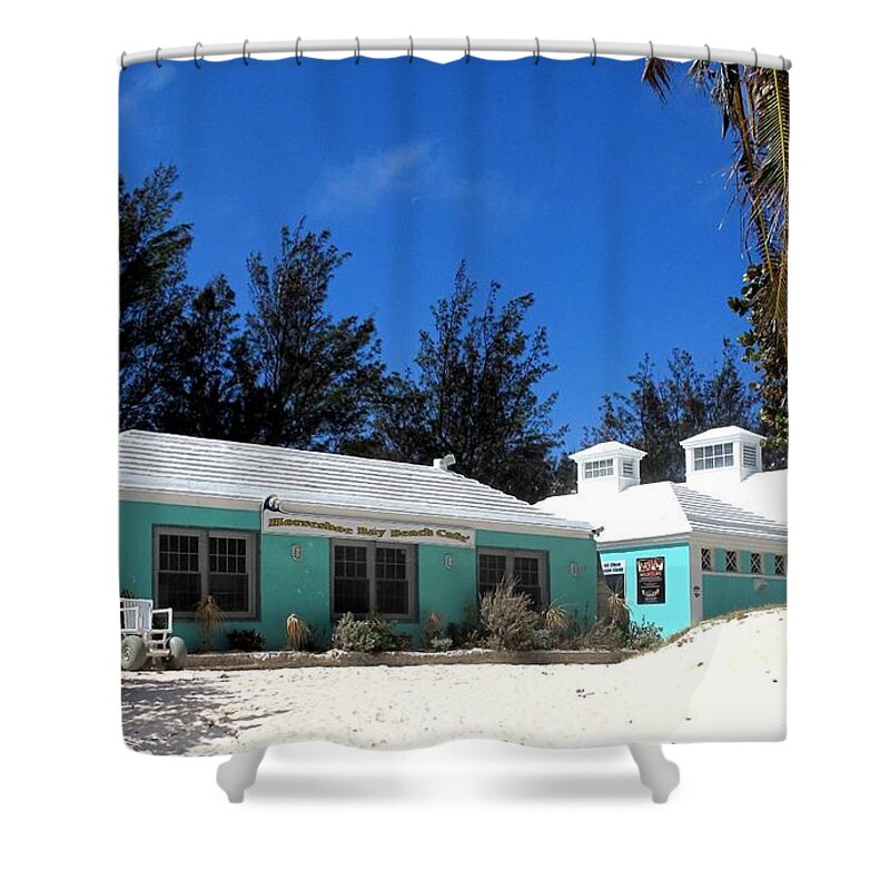 Bermuda Shower Curtain featuring the photograph Horseshoe Beach Centre Bermuda by Ian MacDonald