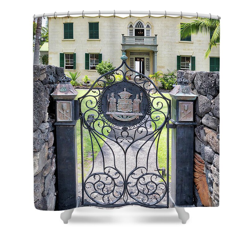 Hulihee Palace Shower Curtain featuring the photograph Hulihe'e Palace Gate by Susan Rissi Tregoning