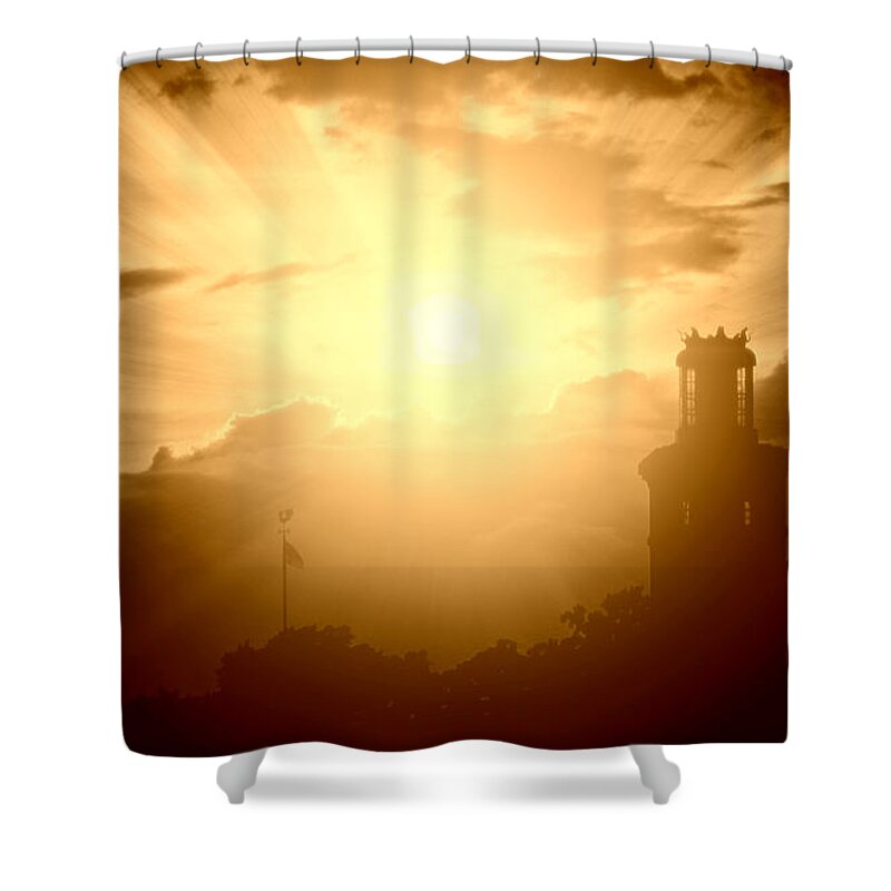 Mamaroneck Shower Curtain featuring the photograph Keep Shining On by Aurelio Zucco