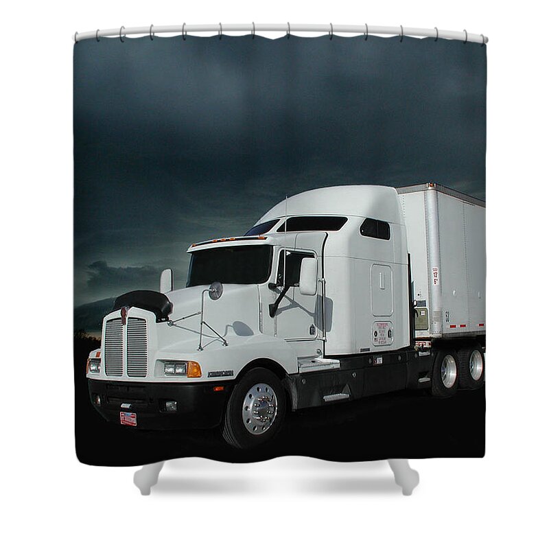Kenworth Shower Curtain featuring the photograph Kenworth T600 by DArcy Evans