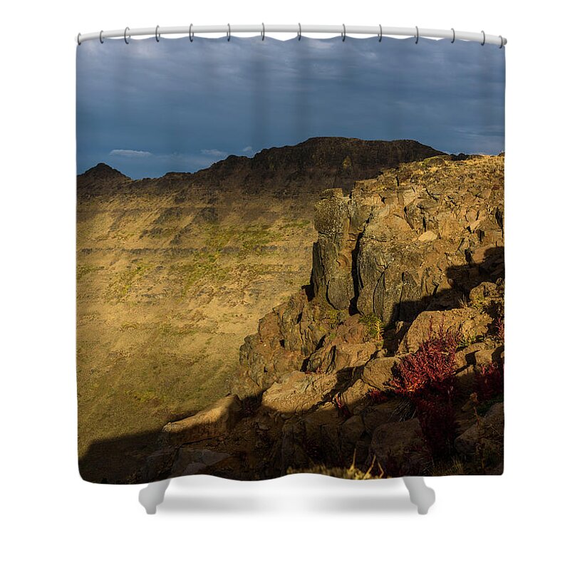 Eastern Oregon Shower Curtain featuring the photograph Kiger Gorge by Robert Potts