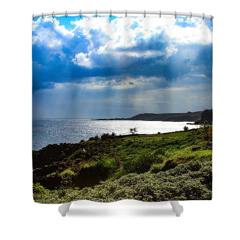 Bonnie Follett Shower Curtain featuring the photograph Light Streams on Kauai by Bonnie Follett