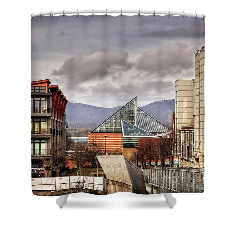 Tennessee Aquarium Shower Curtain featuring the photograph Looking Toward The Tennessee Aquarium by Greg and Chrystal Mimbs