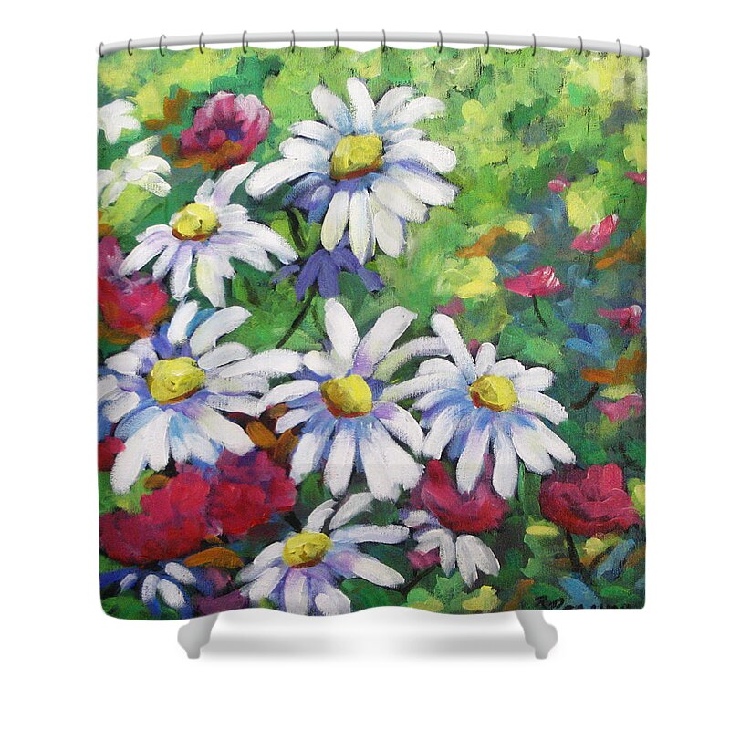 Fleurs Shower Curtain featuring the painting Marguerites 001 by Richard T Pranke