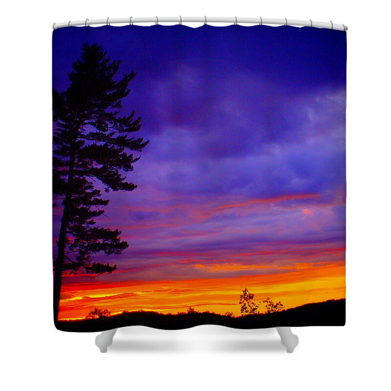 Maudslay Sunset Shower Curtain featuring the photograph Maudslay Sunset 2 by Suzanne DeGeorge