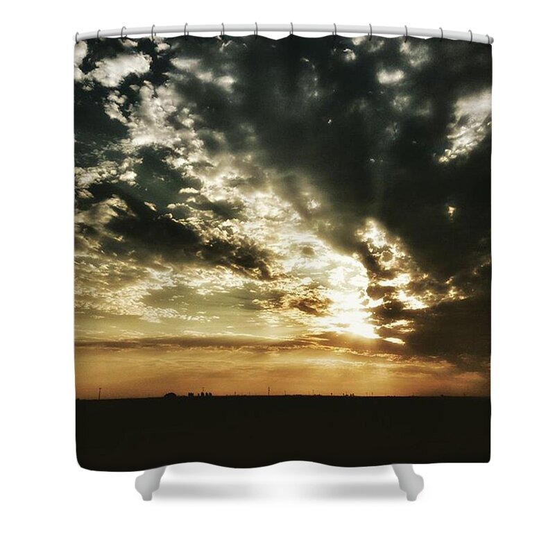Farmhouse Shower Curtain featuring the photograph Mcfarland Sunset by Leah McPhail