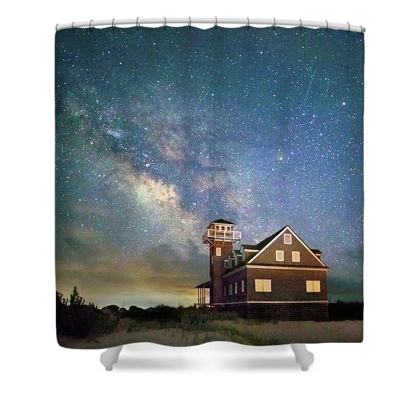 Pea Island Shower Curtain featuring the photograph Milky Way over Pea Island by Art Cole