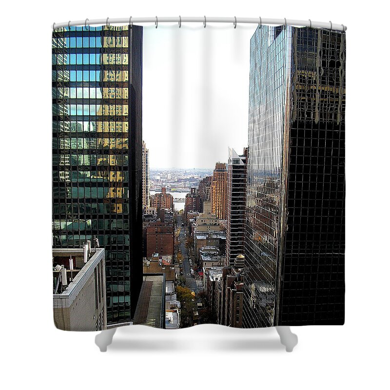Hudson River Shower Curtain featuring the photograph Misty View of the Hudson River by Linda Stern