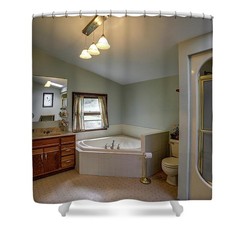 Bath Shower Curtain featuring the photograph Modern farm bath by Jeff Kurtz