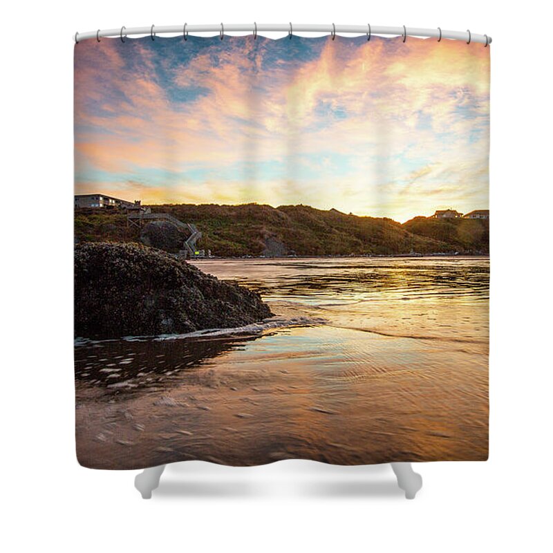Oregon Shower Curtain featuring the photograph Morning Reflection by Walt Baker