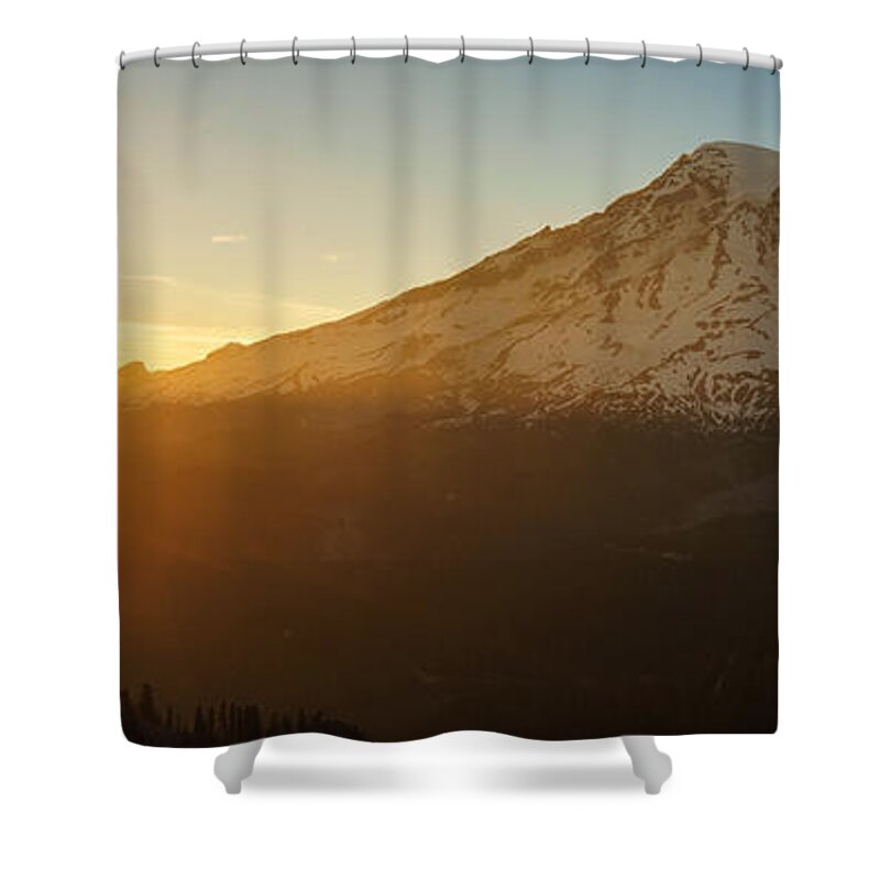  Mount Rainier Shower Curtain featuring the photograph Mount Rainier Evening Light Rays by Mike Reid