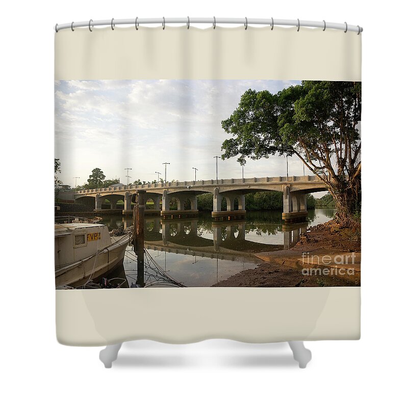 New Shower Curtain featuring the photograph New Jubilee Bridge by Kerryn Madsen-Pietsch