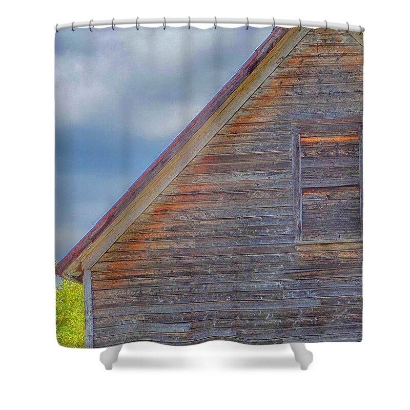 Barn Shower Curtain featuring the photograph Old N Y Barn by Dennis Dugan