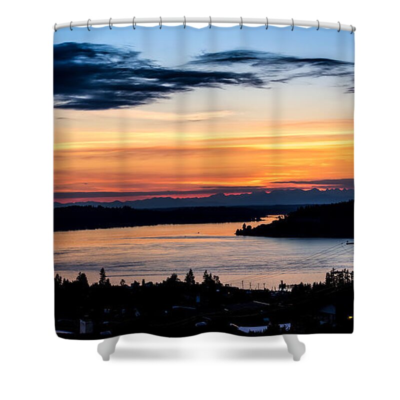 Hale Shower Curtain featuring the photograph Panoramic Sunset over Hail Passage by Rob Green