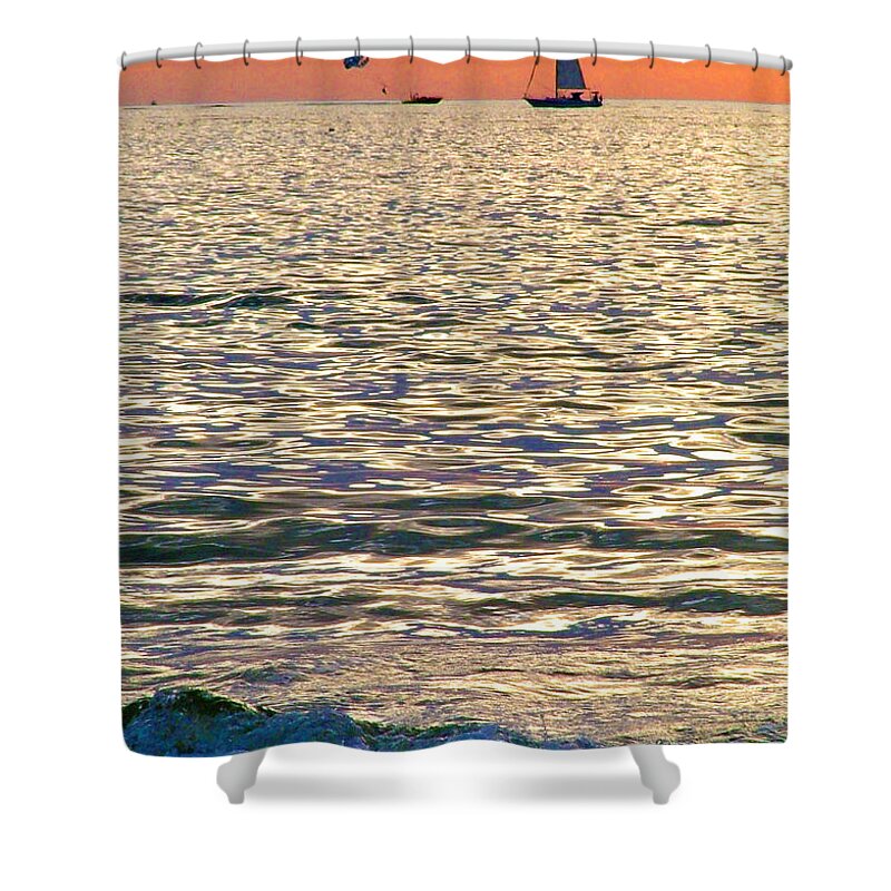 Sea Shower Curtain featuring the photograph Parasail by Sam Davis Johnson