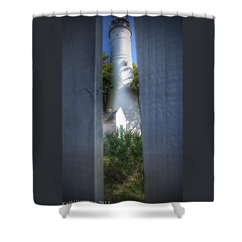  Gardens Shower Curtain featuring the photograph Peeking Thru by Kathi Isserman