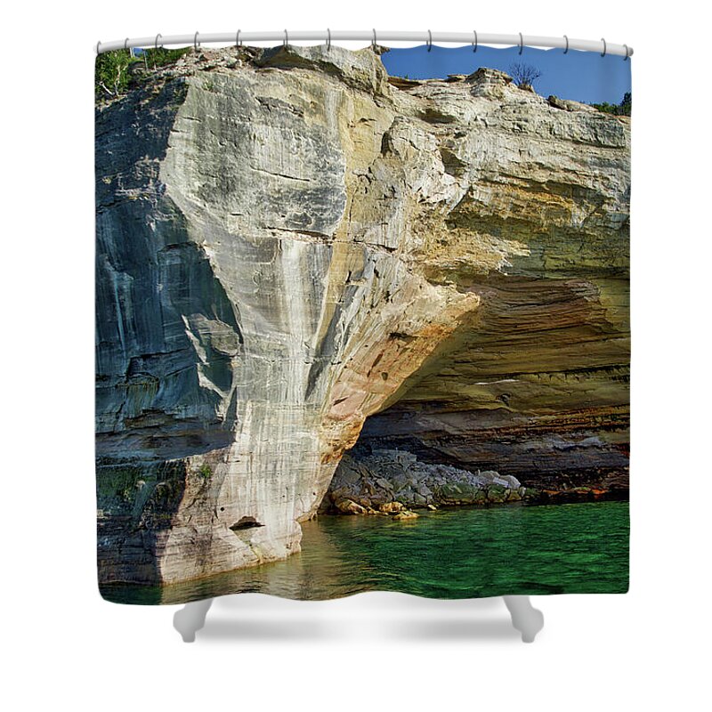 Pictured Rocks Shower Curtain featuring the photograph Pictured Rocks National Lakeshore Upper Peninsula Michigan 10 by Thomas Woolworth