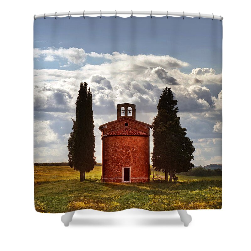Field Shower Curtain featuring the photograph Red Chapel in Toskany by Jaroslaw Blaminsky