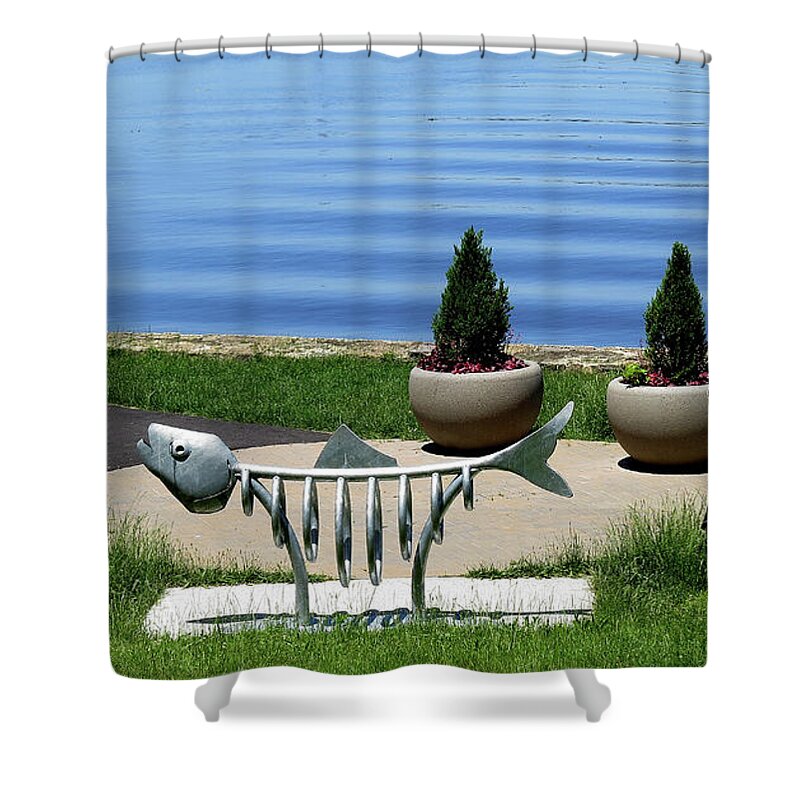 Delaware River Shower Curtain featuring the photograph Rest Stop by Linda Stern