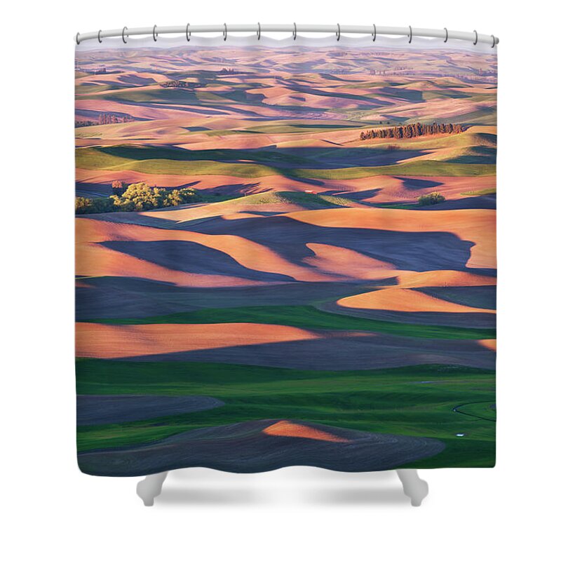 Palouse Shower Curtain featuring the photograph Rolling Hills in Palouse W278 by Yoshiki Nakamura
