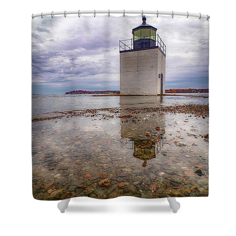 Salem Ma Shower Curtain featuring the photograph Salem Harbor High Tide by Jeff Folger