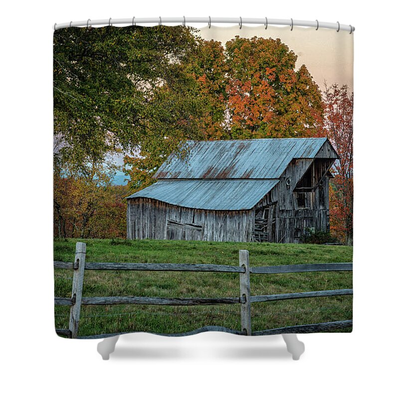 Rural Scene Shower Curtain featuring the photograph Tennessee Barn by David Waldrop