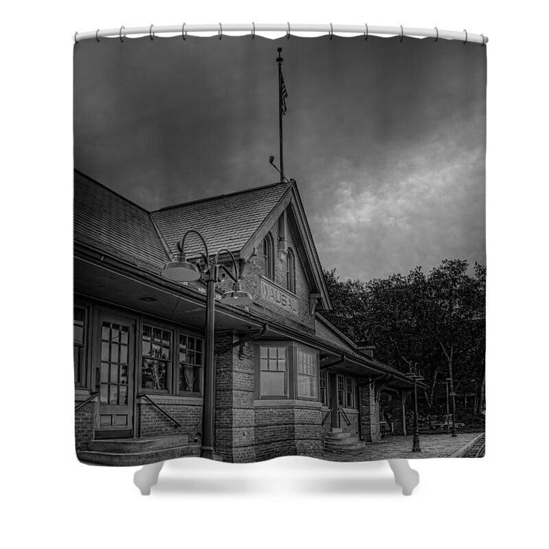 Railroad Shower Curtain featuring the photograph The Depot Walkway Black And White by Dale Kauzlaric