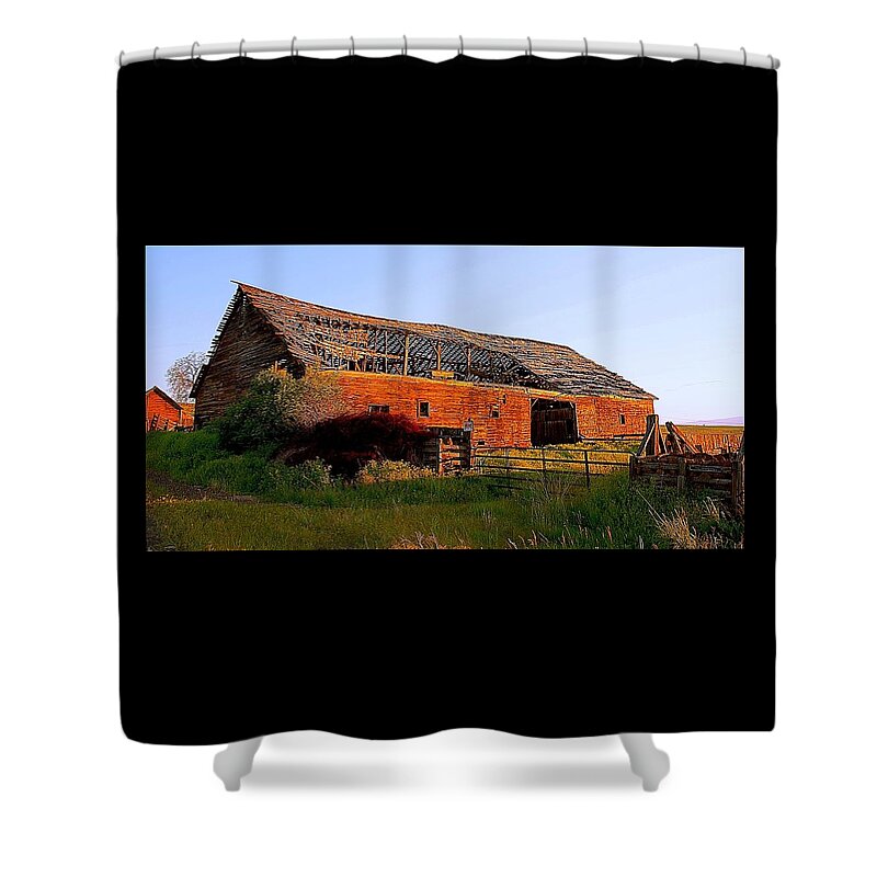 Oregon Shower Curtain featuring the photograph The Ole Barn by Steve Warnstaff