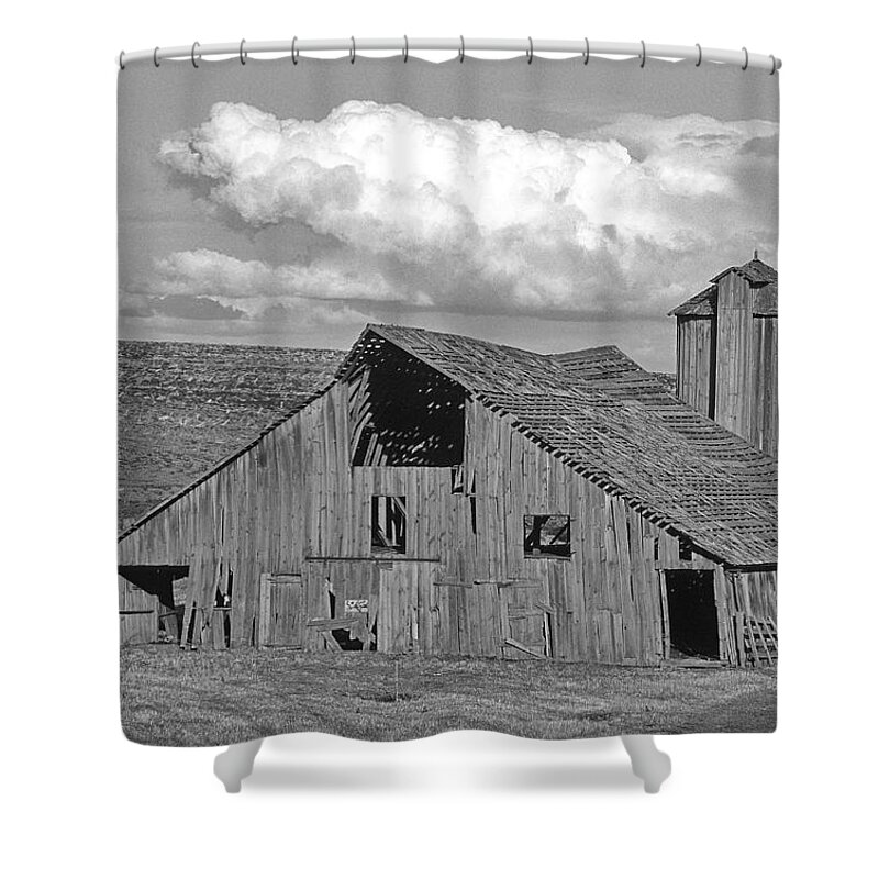 Outdoors Shower Curtain featuring the photograph The Palouse Breaks Barn by Doug Davidson