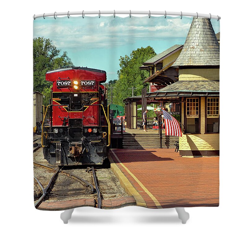 New Hope Shower Curtain featuring the photograph Train Station - There will always be hope by Mike Savad