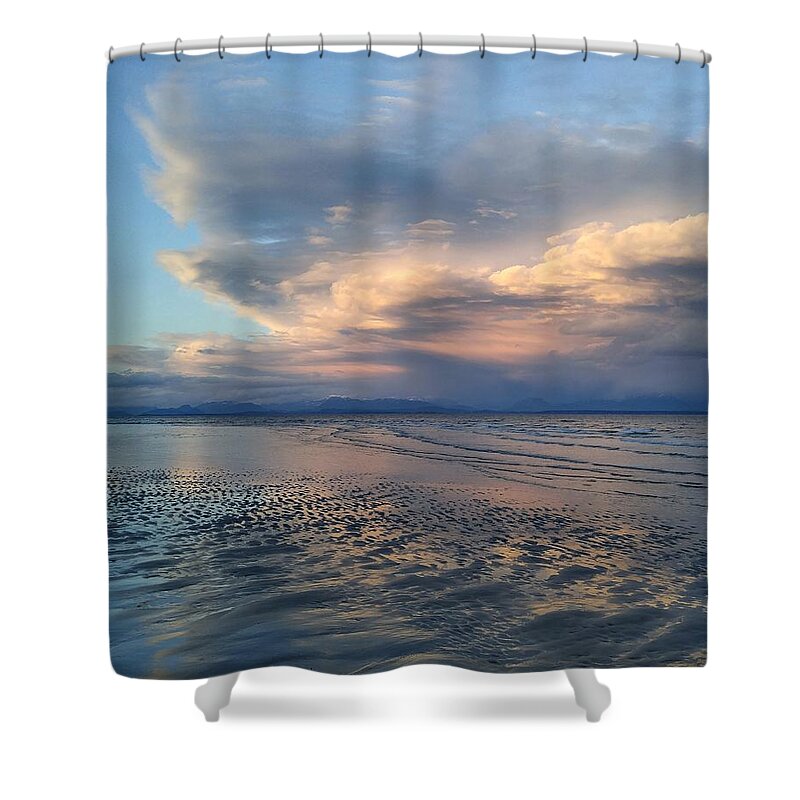 Low Tide Shower Curtain featuring the photograph Vibrant Sunset Over the Ocean by Trance Blackman