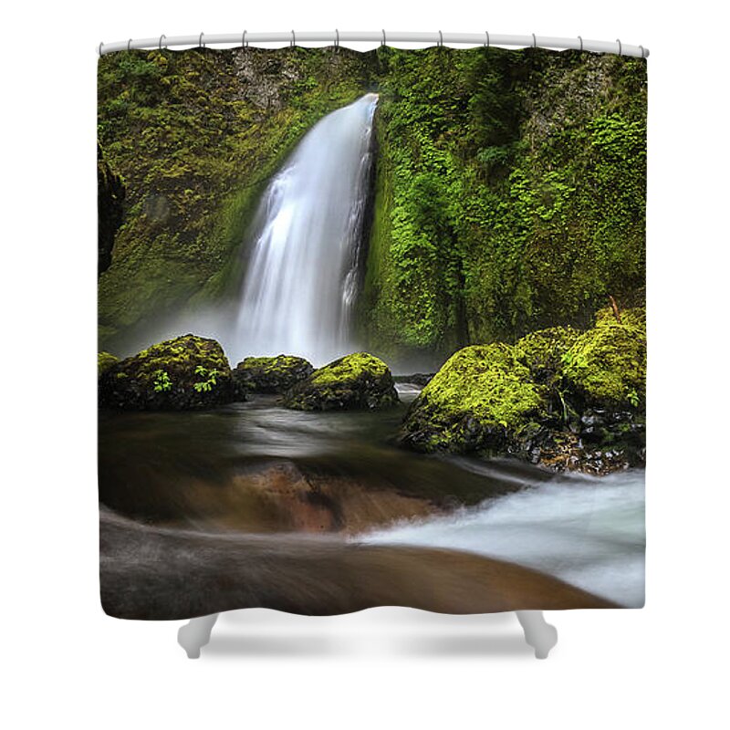 Wahclella Falls Shower Curtain featuring the photograph Wahclella by Ryan Smith