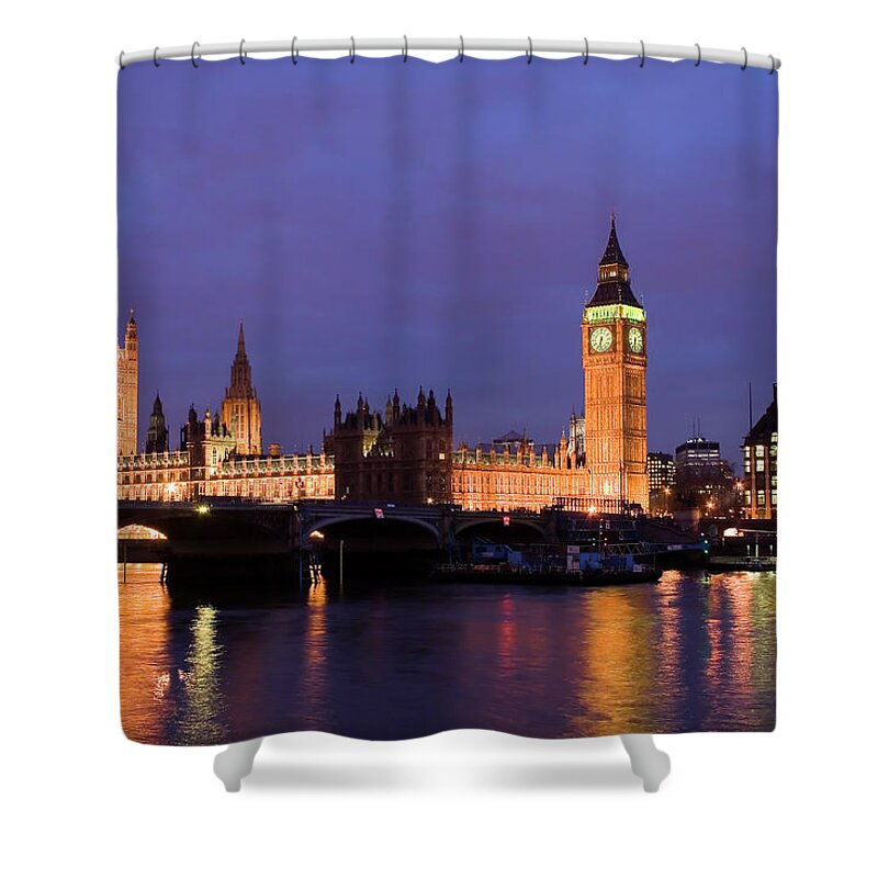 London Shower Curtain featuring the photograph Westminster at Sundown by Shawn Everhart