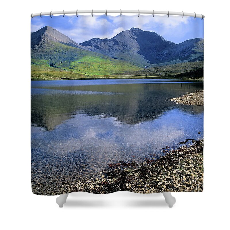 Water's Edge Shower Curtain featuring the photograph Skye #4 by Kodachrome25