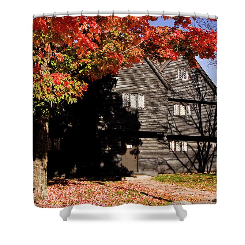 Salem Shower Curtain featuring the photograph Autumn in Salem by Jeff Folger