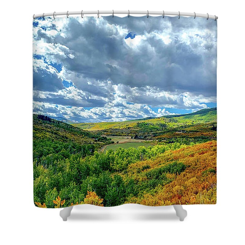  Shower Curtain featuring the photograph Autums Arrival by Kevin Dietrich