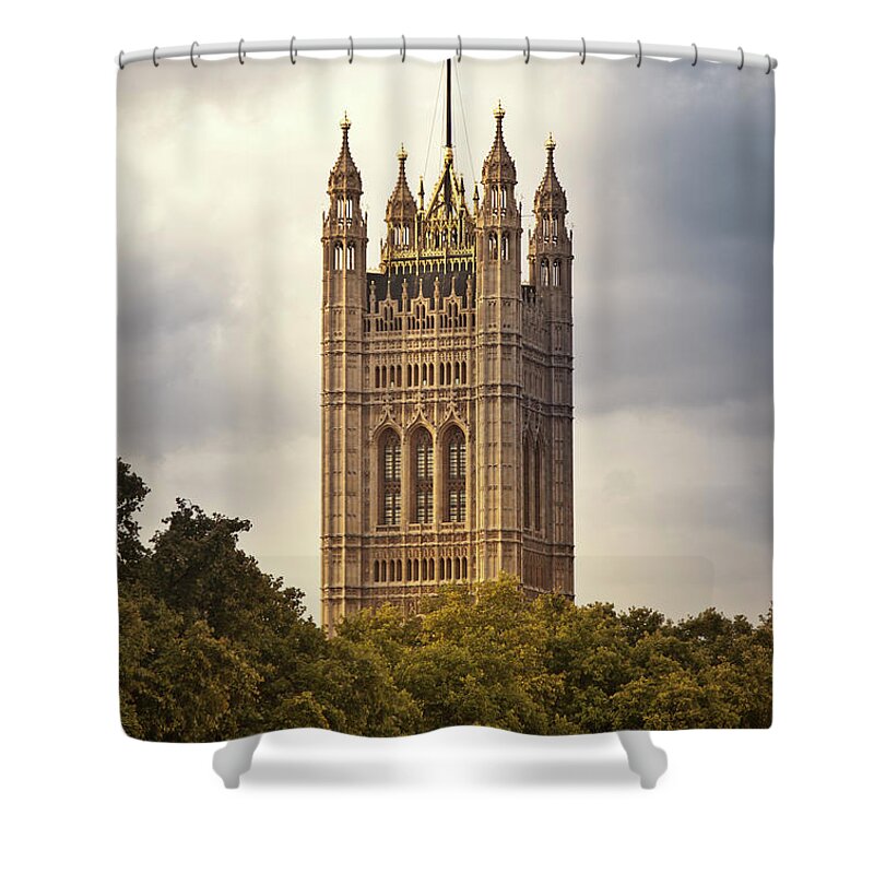Clock Tower Shower Curtain featuring the photograph Big Ben Tower Over Treetops by Walter Zerla