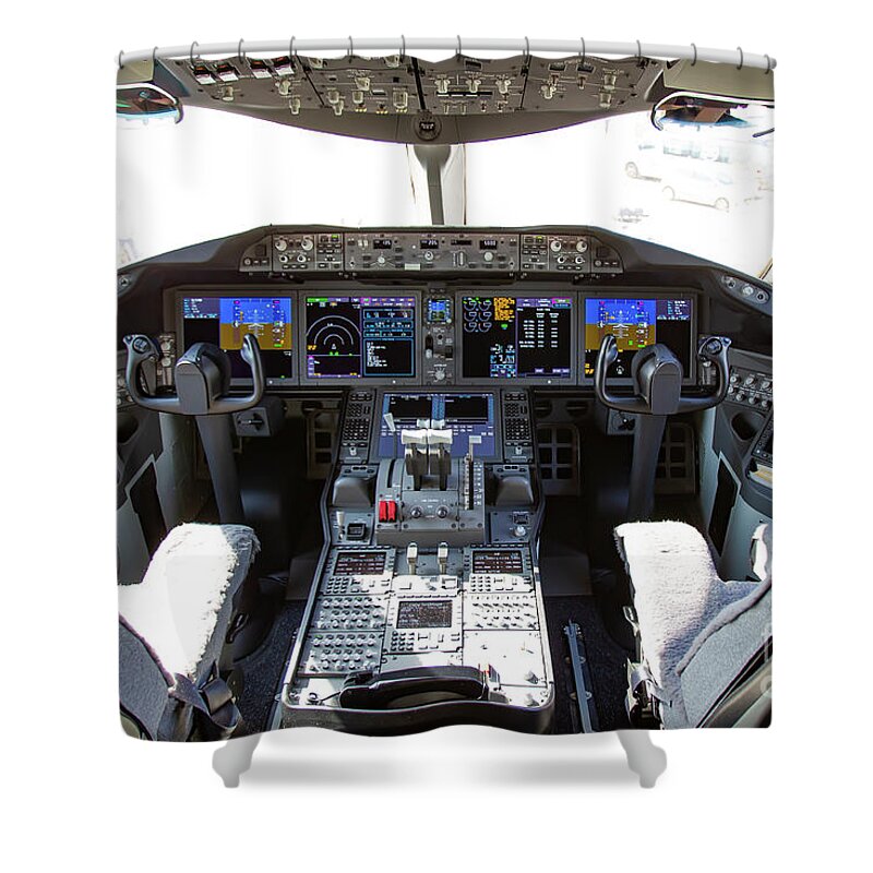 Cockpit Shower Curtain featuring the photograph El Al Boeing 787-9 Dreamliner cockpit by Nir Ben-Yosef